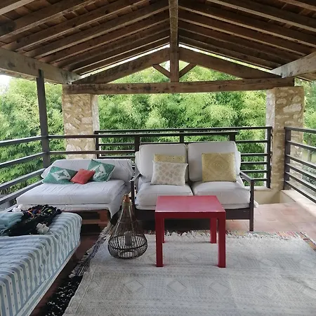 Chez Yvette & Shoji Отель типа 